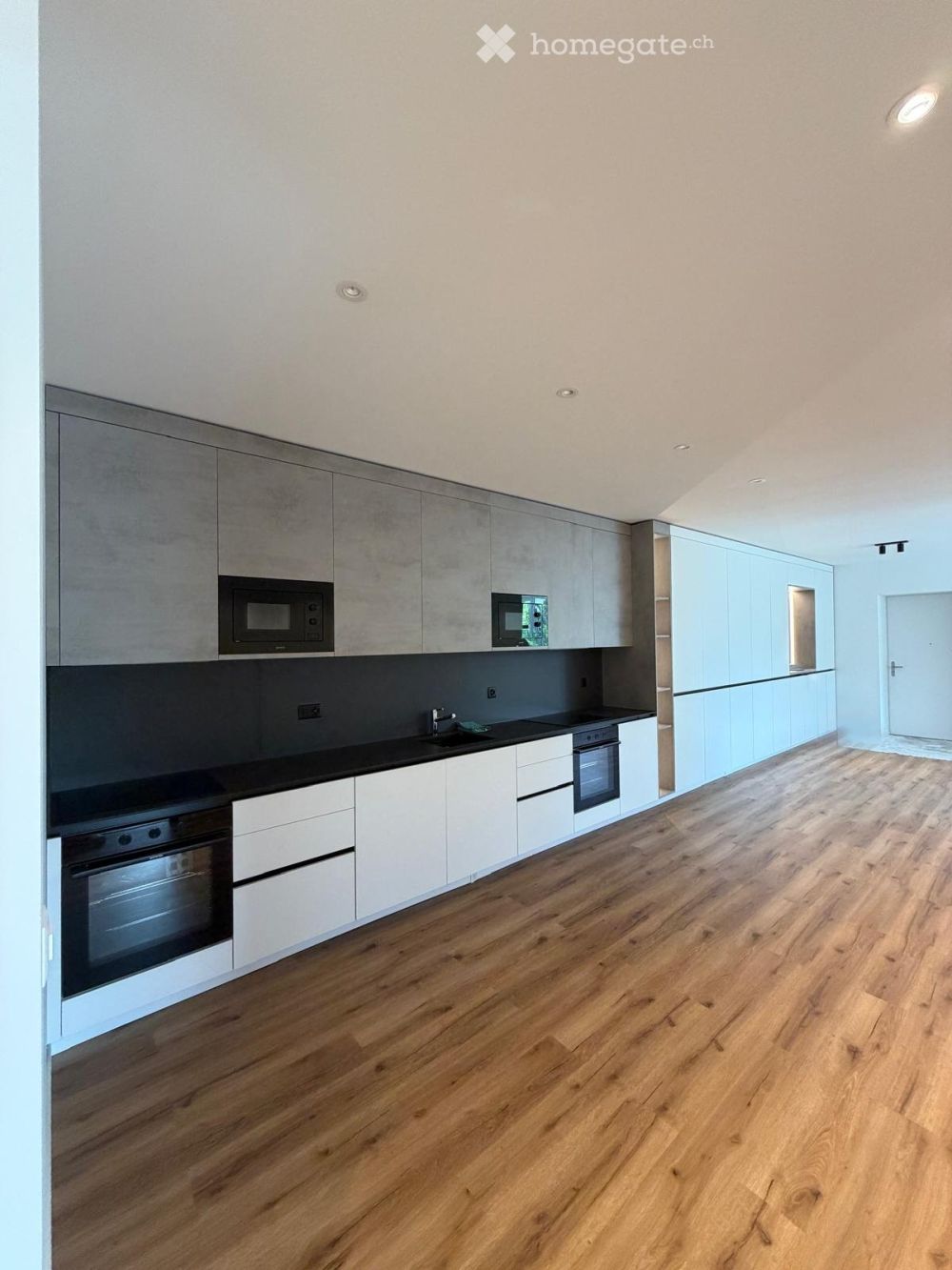 Moderne möblierte 5-Einzelzimmer-Wohnung im Neubau mit Terrasse & Lift - Bild 1