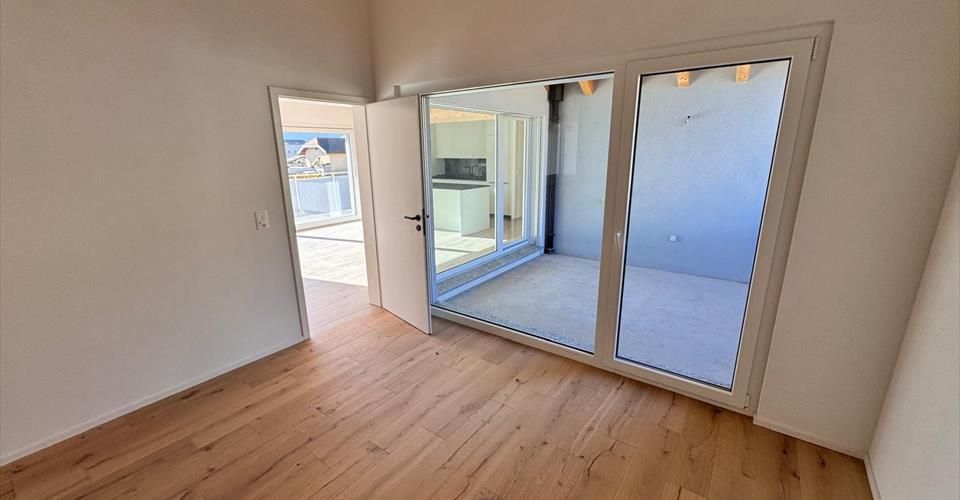 Appartement de 4 1/2 et studio à vocation commerciale - Attique 5.5 pièces - image - 9