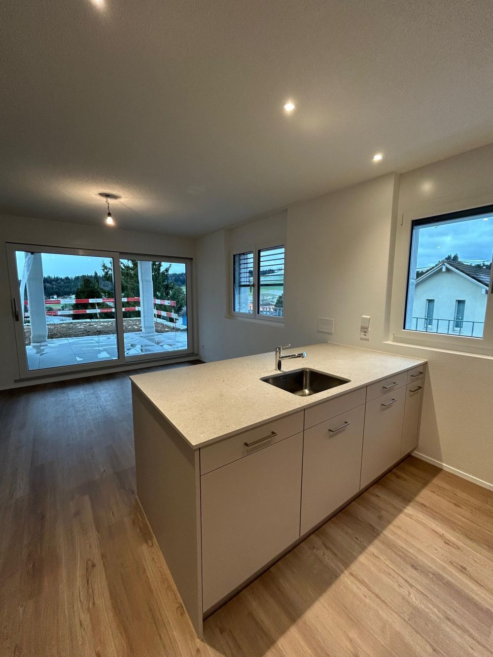 Grosses Einfamilienhaus 6.5-Zimmer) - Bild 3