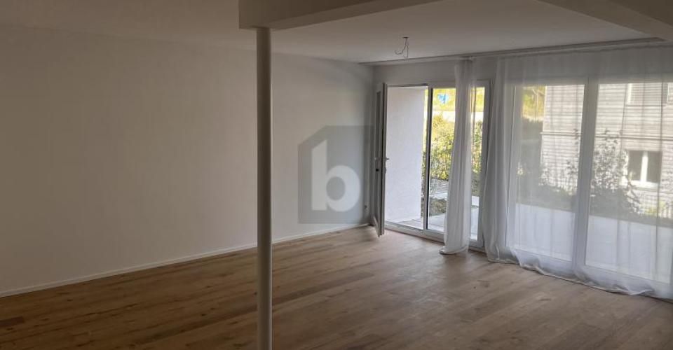 WOHLFÜHLEN MIT TERRASSE UND MODERNEM KOMFORT - Appartement 3.5 pièces - image - 1