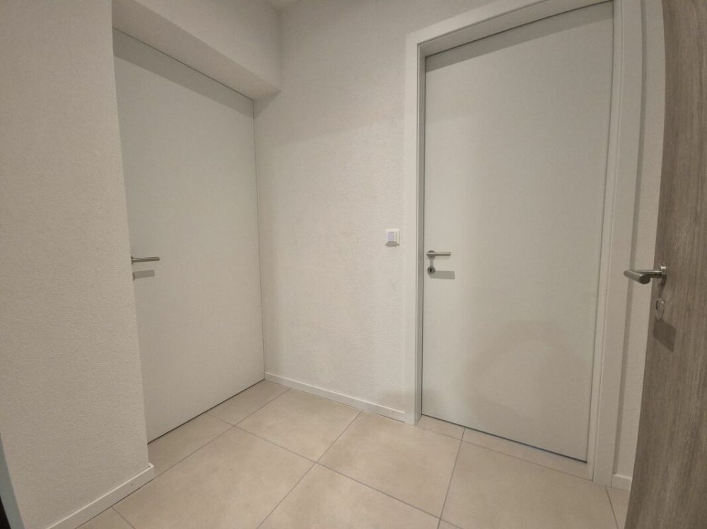 Berges 3 - Appartement 5.5 pièces au 2ème étage - Hall 2