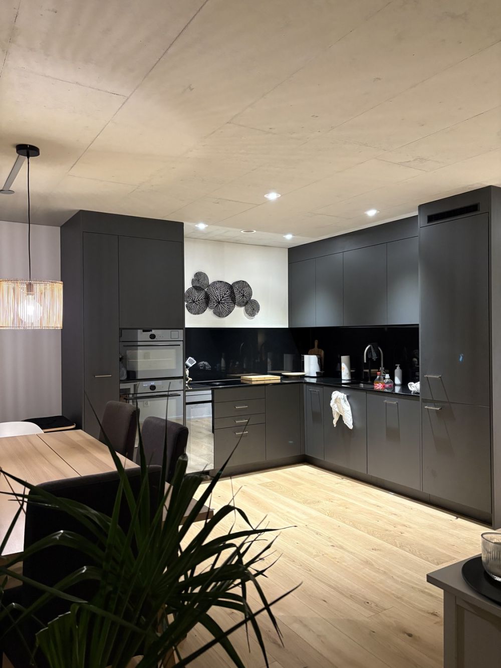 Nachmieter gesucht! Moderne Wohnung per sofort zu vermieten - Bild 2