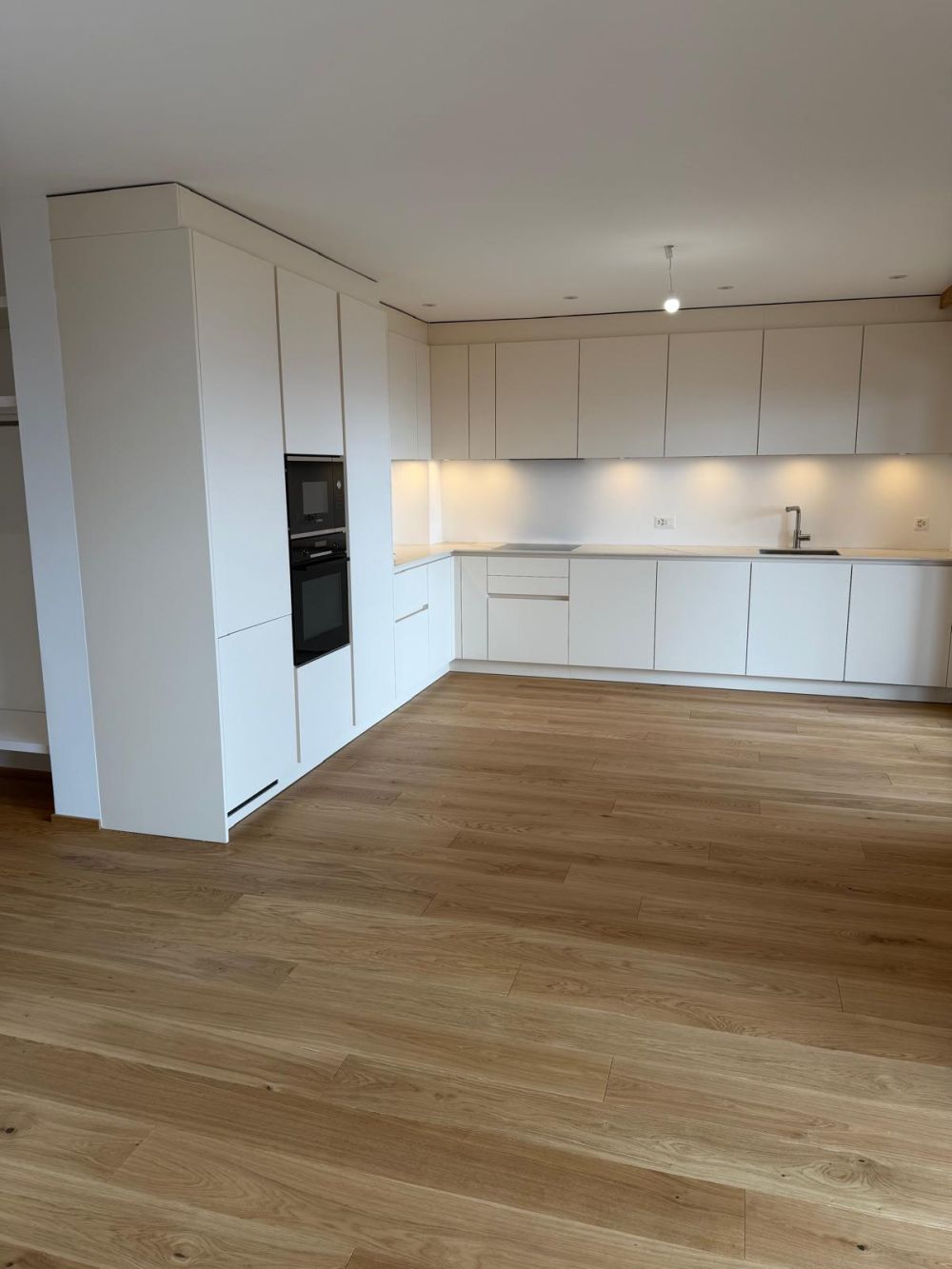 Magnifique appartement neuf 3.5 pièces à louer avec vue panoramique à Crans-Montana - Bild 2