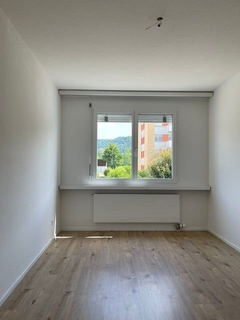 Erstbezug nach Totalsanierung - Exklusive 4.5-Zimmer-Gartenwohnung - CHF 2'575 inkl. NK&2 Parkplätze - Bild 8