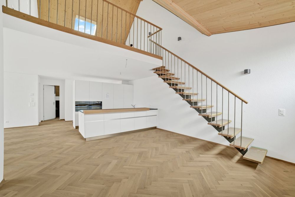 Exklusive 5.5-Zimmer-Maisonette mit Galerie & Loggia – Erstvermietung im Neubau - Bild 2