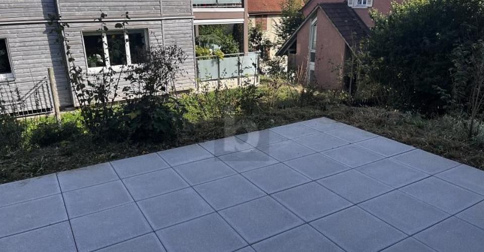 WOHLFÜHLEN MIT TERRASSE UND MODERNEM KOMFORT - Appartement 3.5 pièces - image - 2