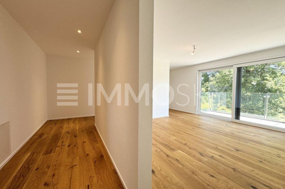 À louer à Courtételle  Élégante villa neuve avec jardin - Chambre à coucher avec dressing
