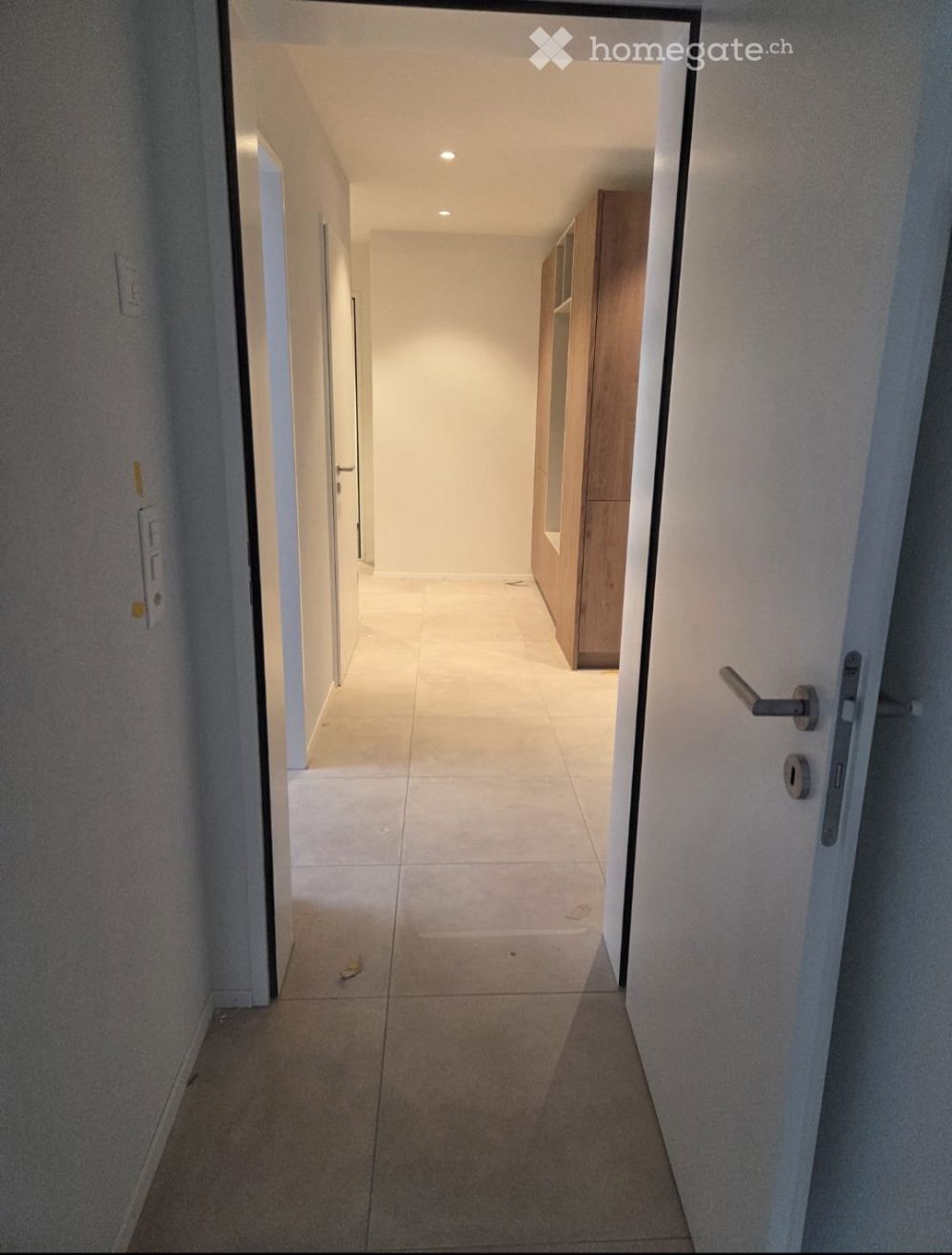 Moderne 2.5-Zimmer-Wohnung mit Balkon in Rafz - Bild 4