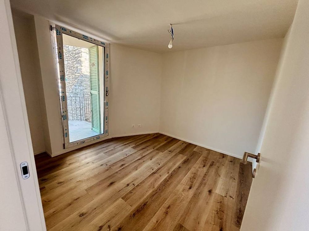 Erstklassige Lage (B) - 4.5 Zimmer/100 m² (2. OG) - Camignolo - Bild 3