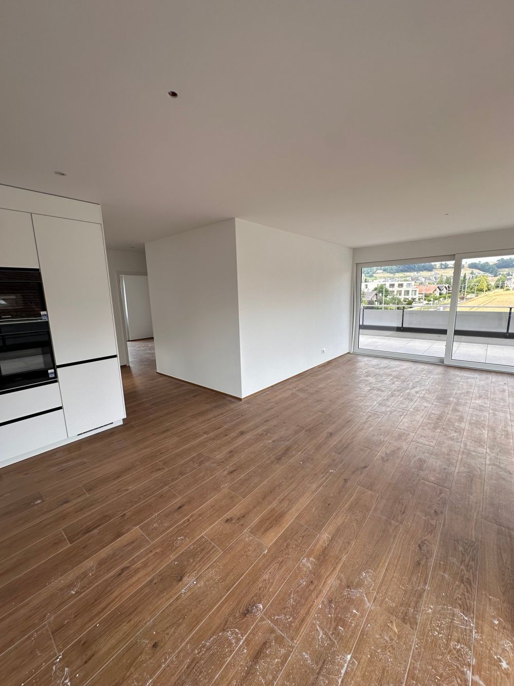 Moderne 4.5-Zimmer-Dachwohnung für Erstbezug in Huttwil bereit - Bild 6