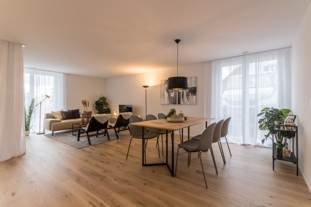 Exklusiv und zentral wohnen an idyllischer Lage - Dachsen_3.5Zi_Essen (1)-1