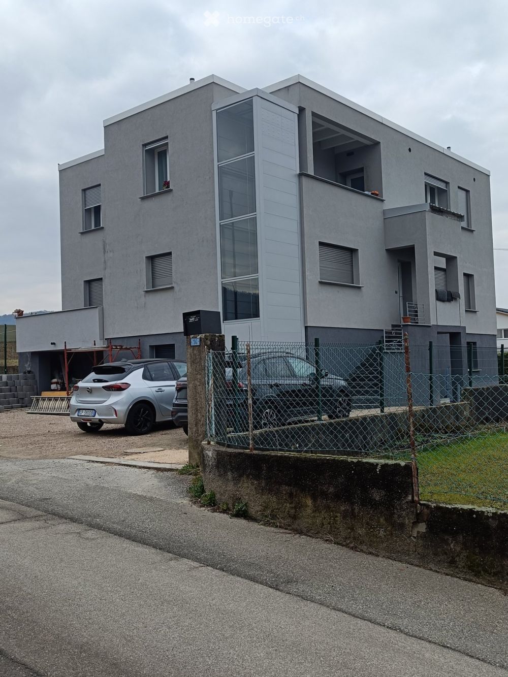 Affittasi ampio 2,5 - Bild 1