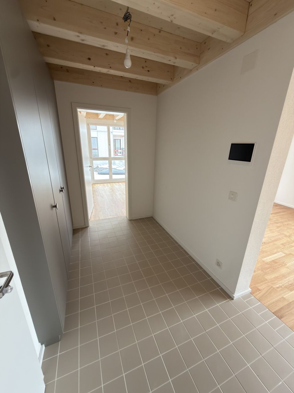 2.5 pièces lumineux avec jardin + loggia  Route de la Gare 93, 1470 Estavayer-le-Lac - Bild 3