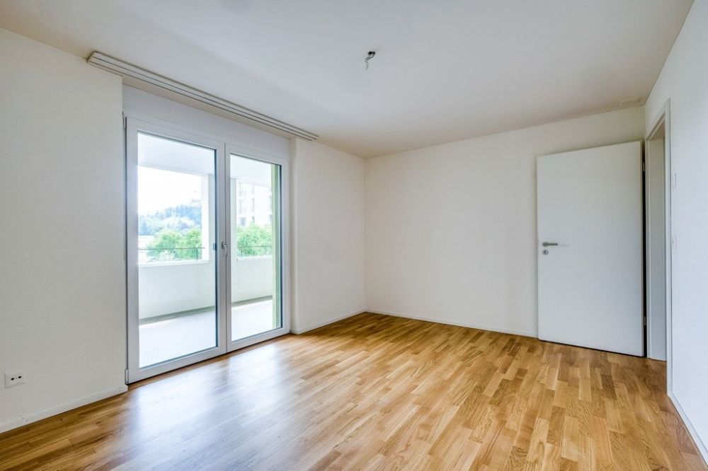 Schöne Neubauwohnung in Lenzburg - Zimmer