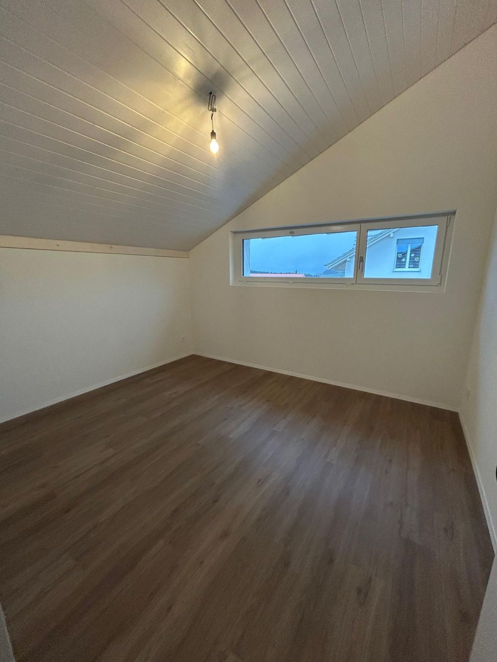 Grosses Einfamilienhaus 6.5-Zimmer) - Bild 13