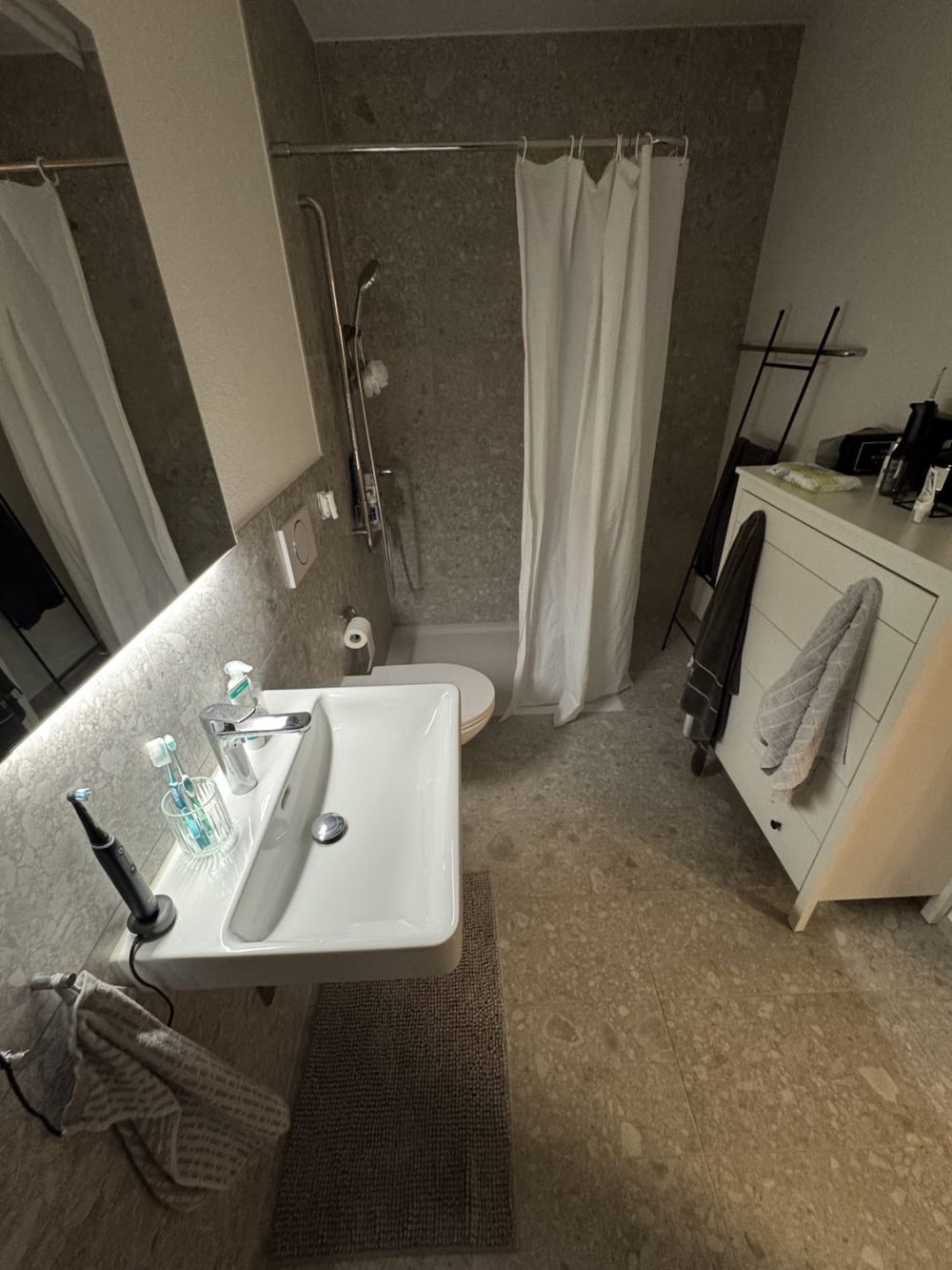 Traumhafte, moderne 2.5-Zimmer-Wohnung (70 m²) mit Terrasse  Nachmieter gesucht ab 01.08. - Bild 8