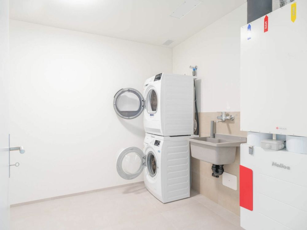 Erstvermietung: moderne 5.5-Zimmerwohnung mit Bergsicht - Bild 11