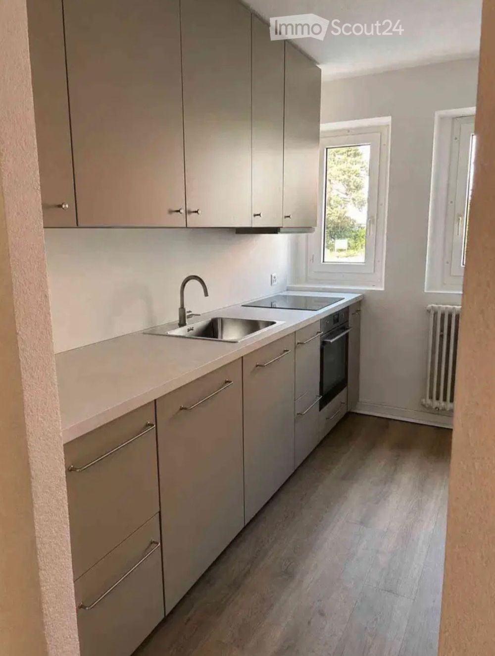 Erstvermietung nach Totalsanierung – inkl. Nebenkosten und Einstellhallenplatz - Bild 1