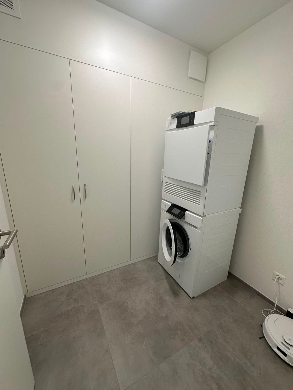 Moderne 2.5- Zimmer-Dachwohnung in Gränichen – Neubau mit Aussicht und Komfort - Bild 8