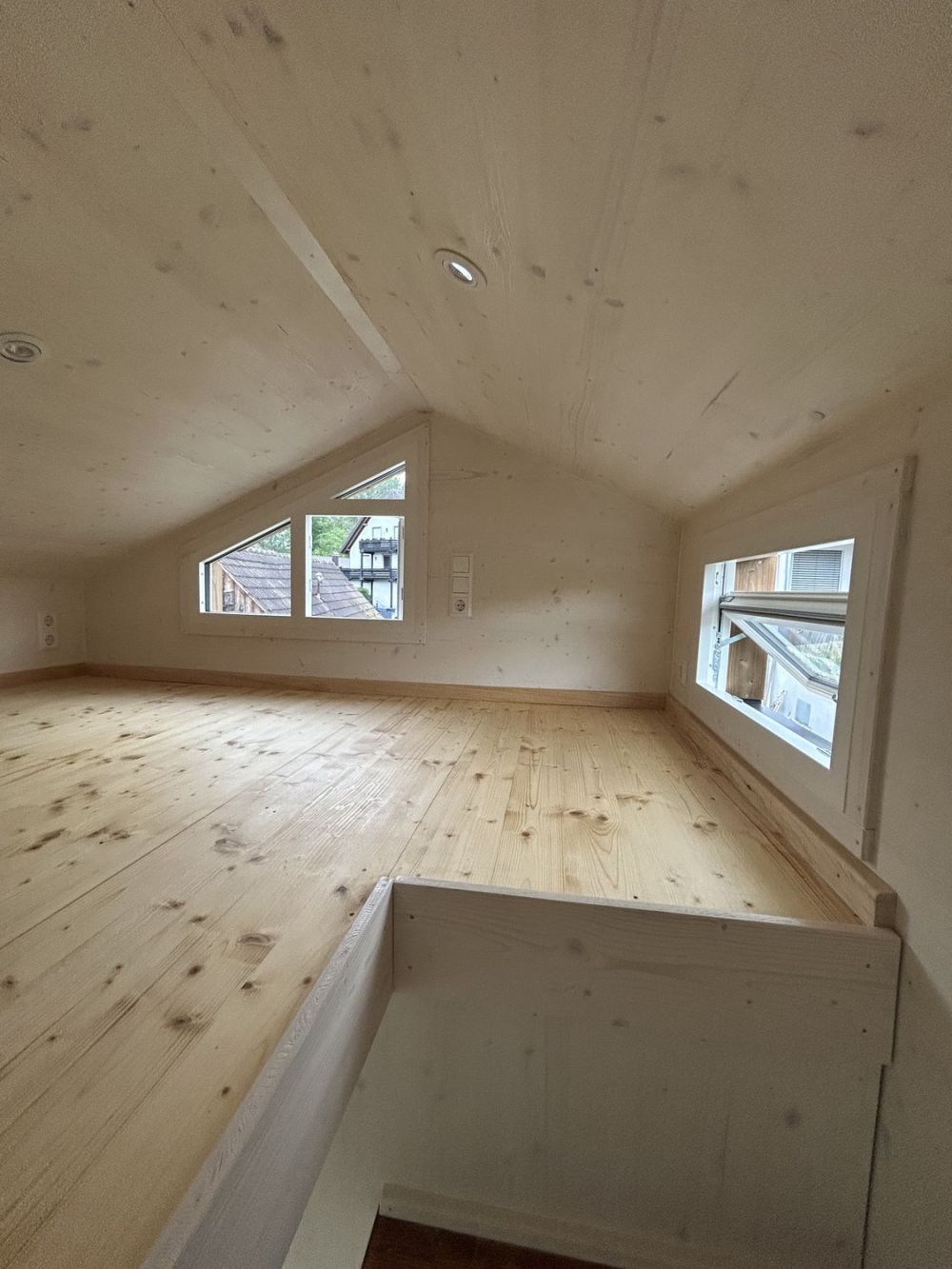 DE Bodensee-Gaienhofen-Premium Natur Tiny House - Galerie mit Schlafplatz