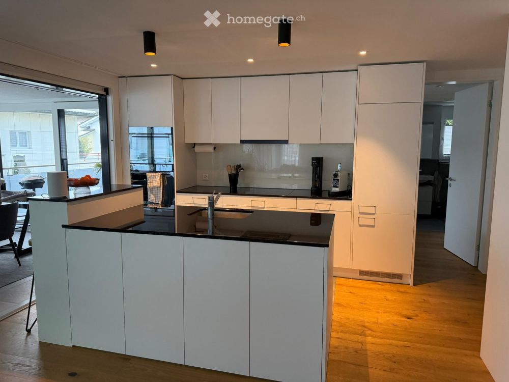 Moderne 4.5-Zimmer Wohnung in Brunnen - Bild 3