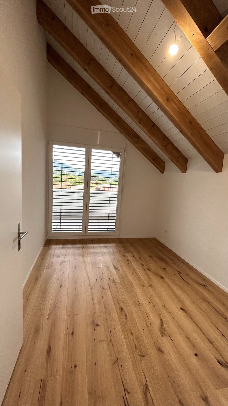 KERNSANIENIERTE UND HOCHWERTIGE 3½-ZI.-WOHNUNG - Bild 8