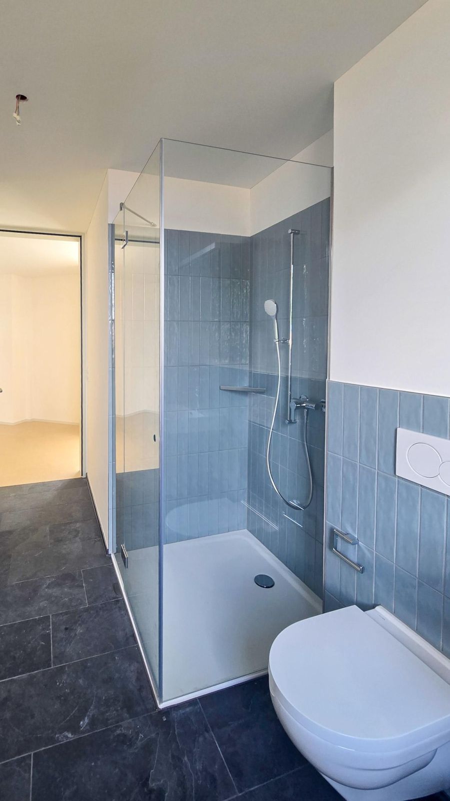 Sonnige 2.5 Zimmer-Gartenwohnung im Neubau - Bild 5