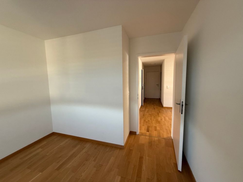 Erstvermietung nach Sanierung – grosszügige 4.5-Zimmer-Wohnung mit Balkon - Bild 3