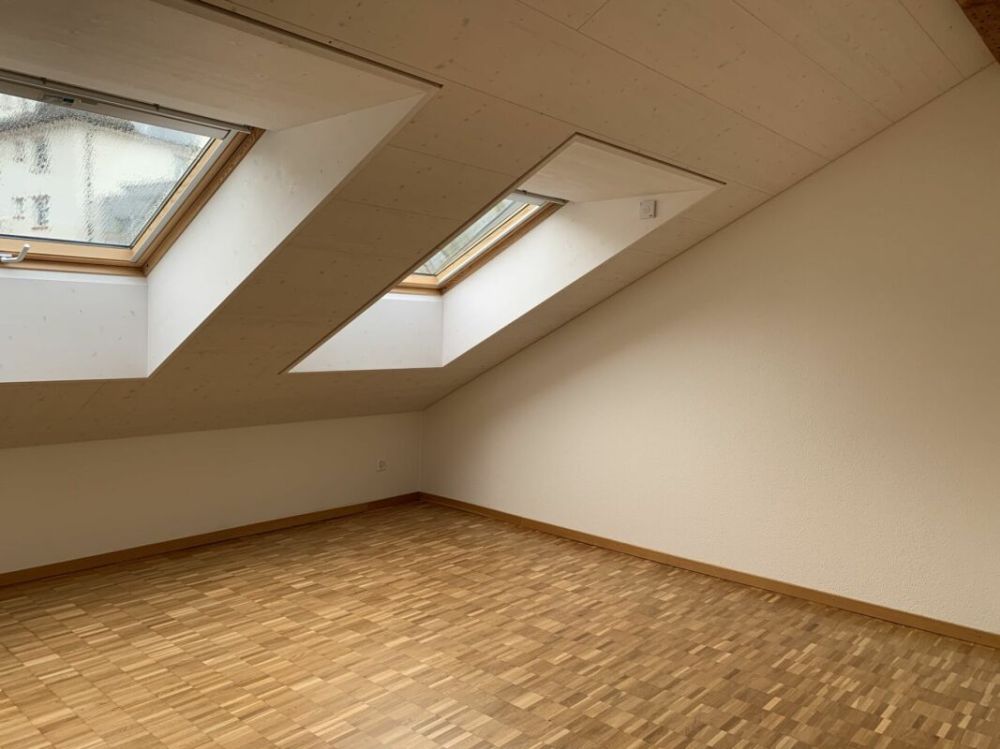 3.5-Zimmer-Dachwohnung am Rotsee - Schlafzimmer