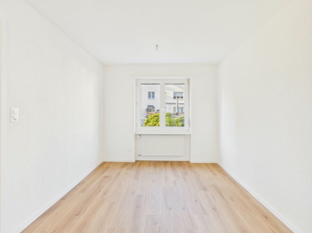 Erstbezug nach Totalsanierung: Stilvolle 4.5-Zimmer-Wohnung mit Top-Anbindung - Bild 10