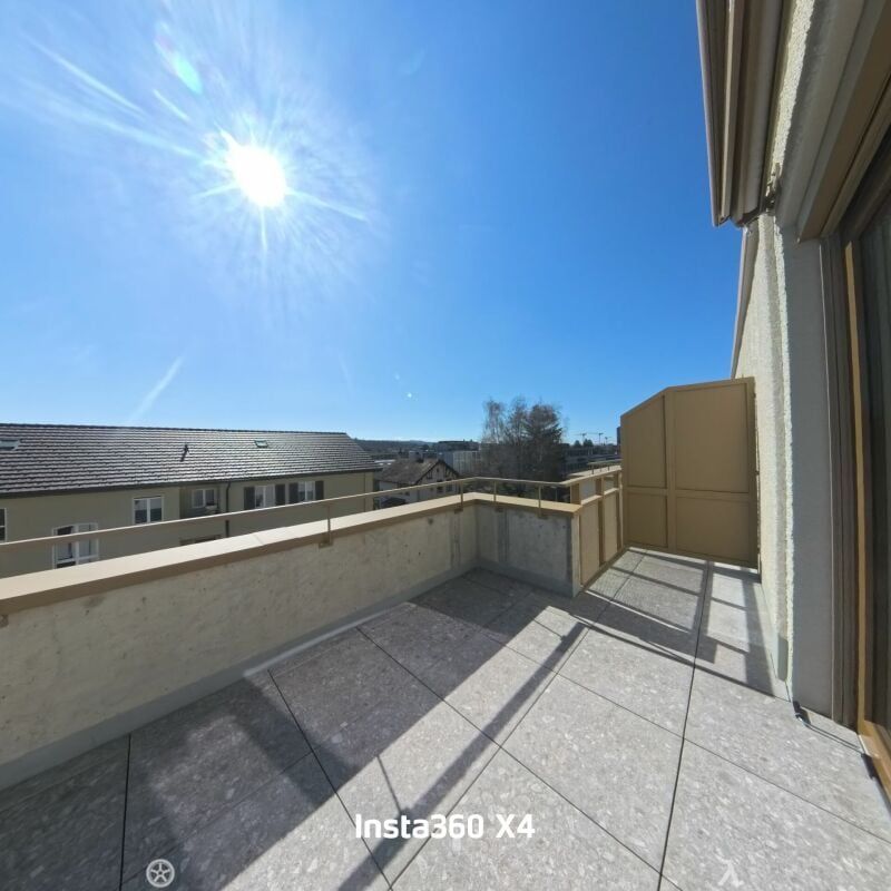 Neue, helle 3½-Zimmer-Attikawohnung mit Terrasse - Bild 2