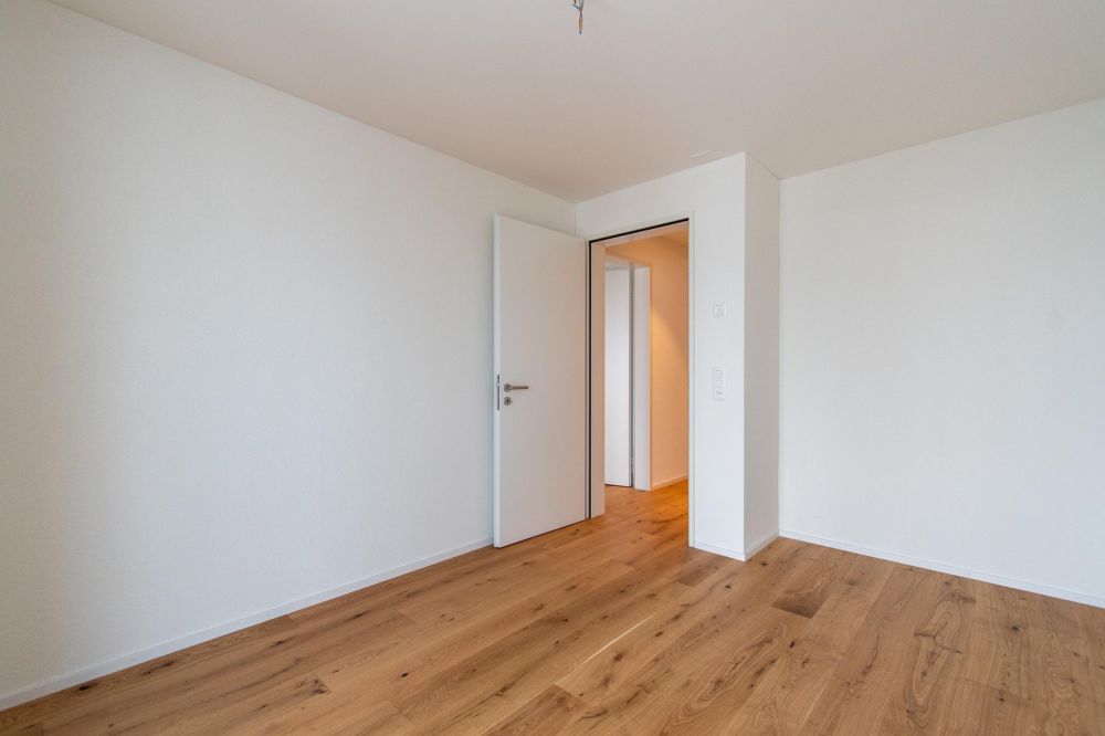 Erstvermietung moderne 3.5 Zimmer-Wohnung mit Balkon - Bild 13