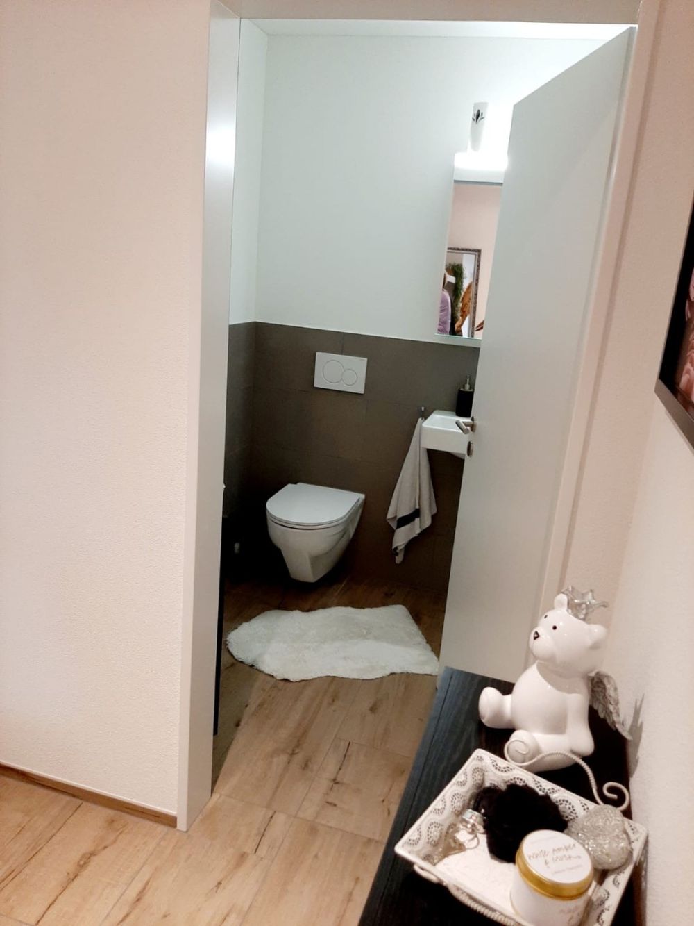 Moderne Neubau 3,5 Zimmer- Wohnung - Bild 4