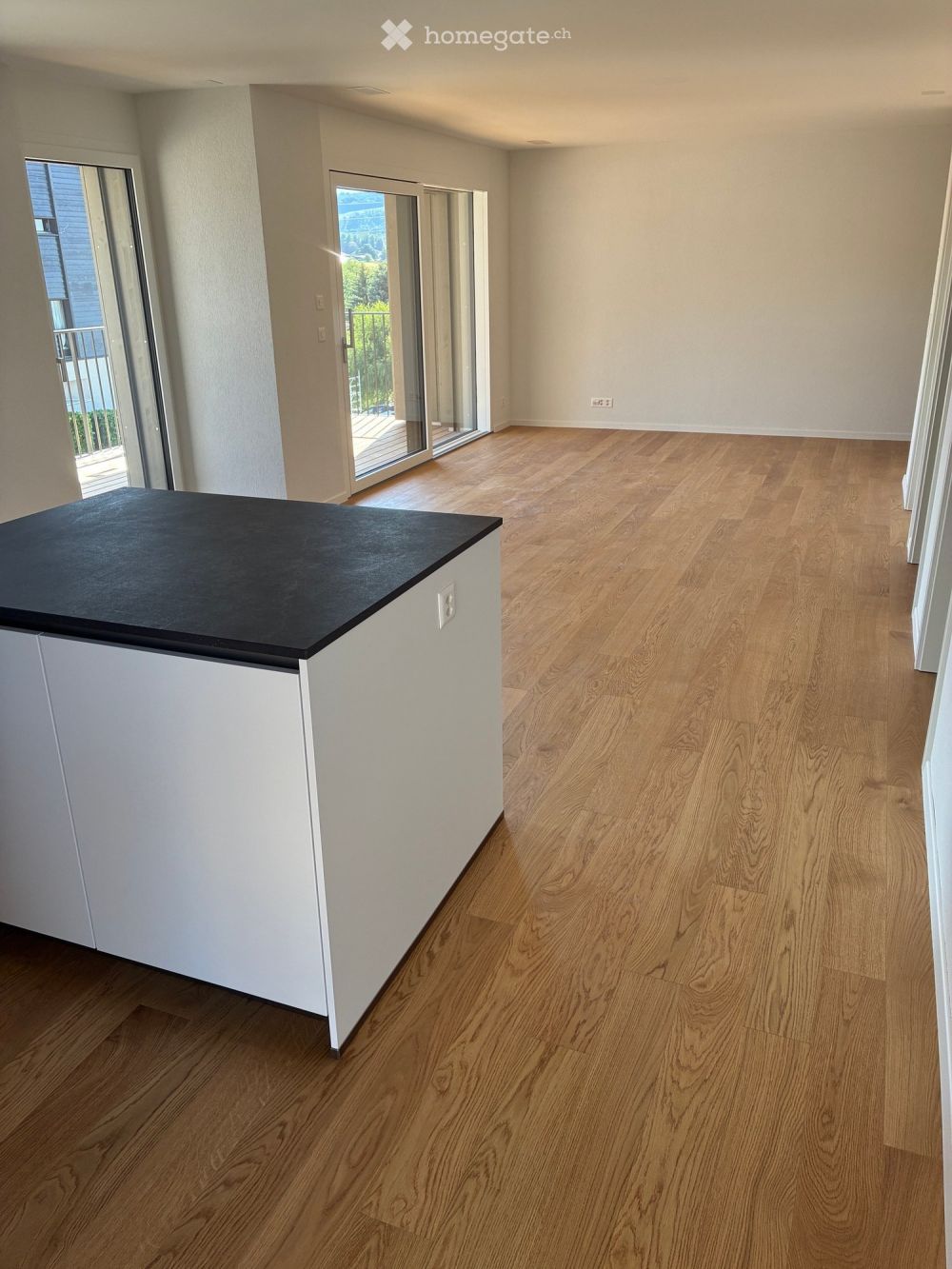 Appartement neuf exclusif de 2,5 pièces avec grand balcon et vue magnifique à Tatroz - Bild 5