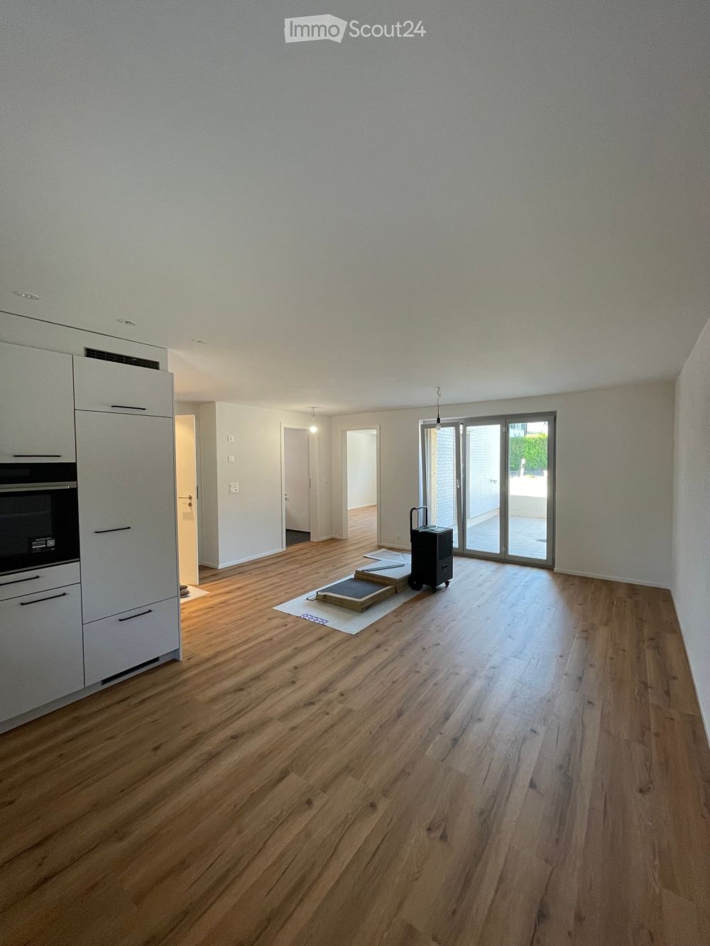 Moderne 2.5-Zimmer-Neubauwohnung in Niederstetten - Bild 2
