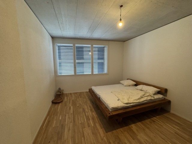 Moderne 2.5-Zimmer-Wohnung in Zürich-Altstetten  Neubau mit Dachterrasse, teilmöbliert (vorerst 1 Jahr, danach Option zur Übernahme) - Bild 2