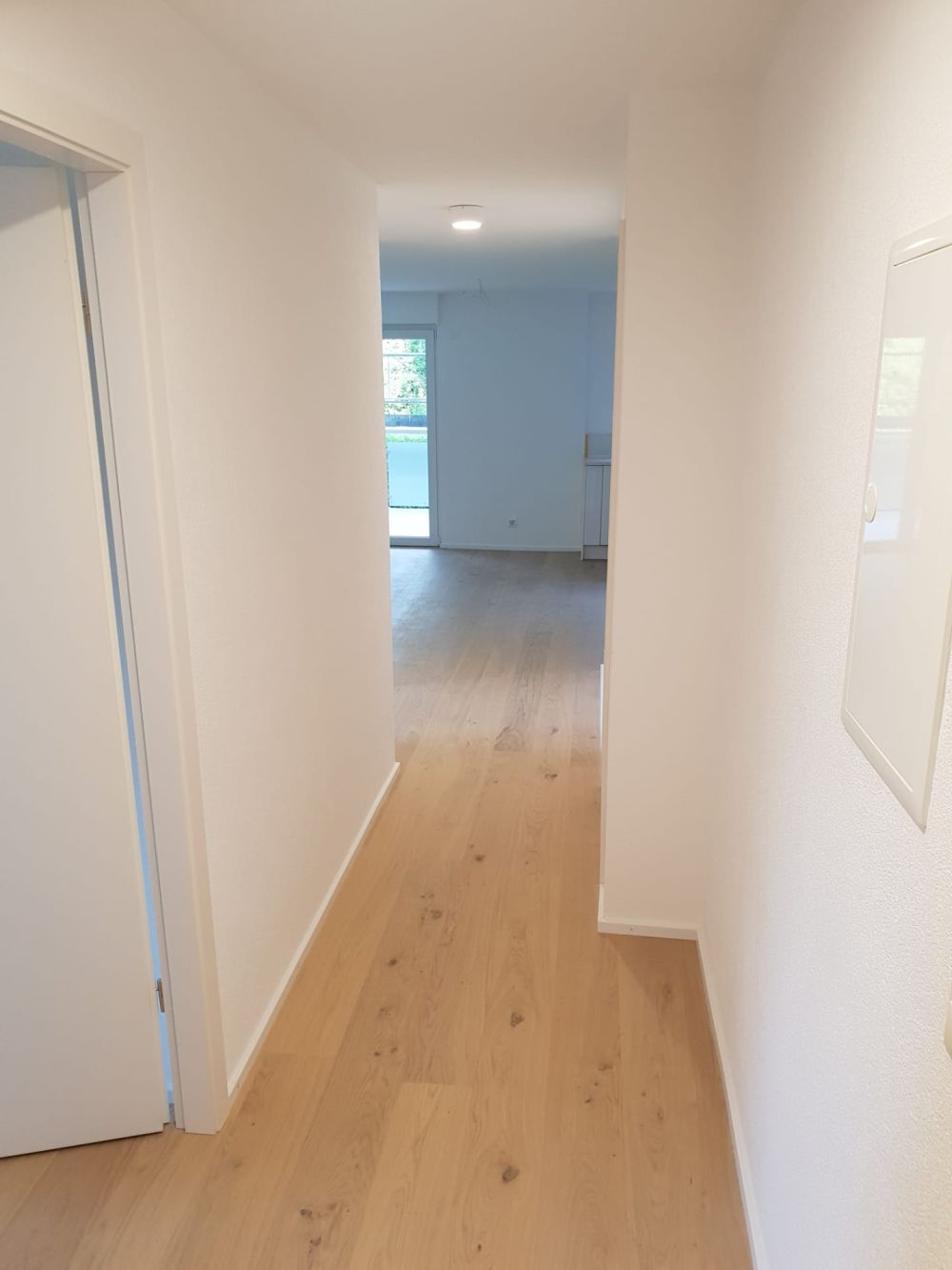 Top moderne 3.5 Zimmer Wohnung an top Lage - Bild 3