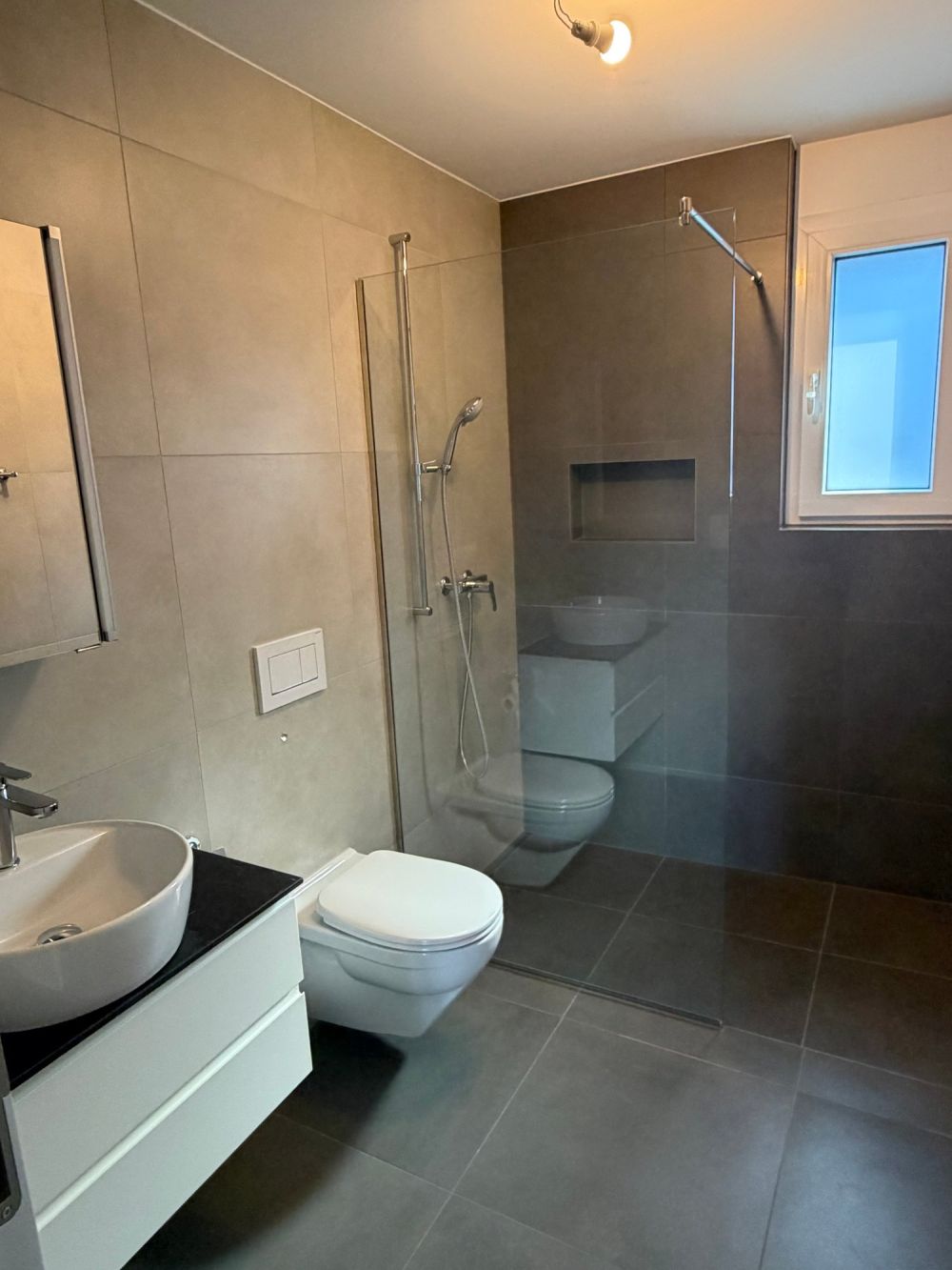 Moderne 2.5-Zimmer-Wohnung in Oberburg - Bild 4