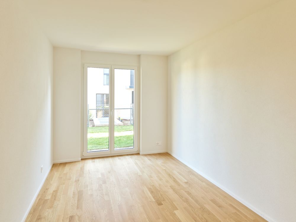 4.5 pièces neuf au rez avec jardin, idéal pour une famille - Bild 6