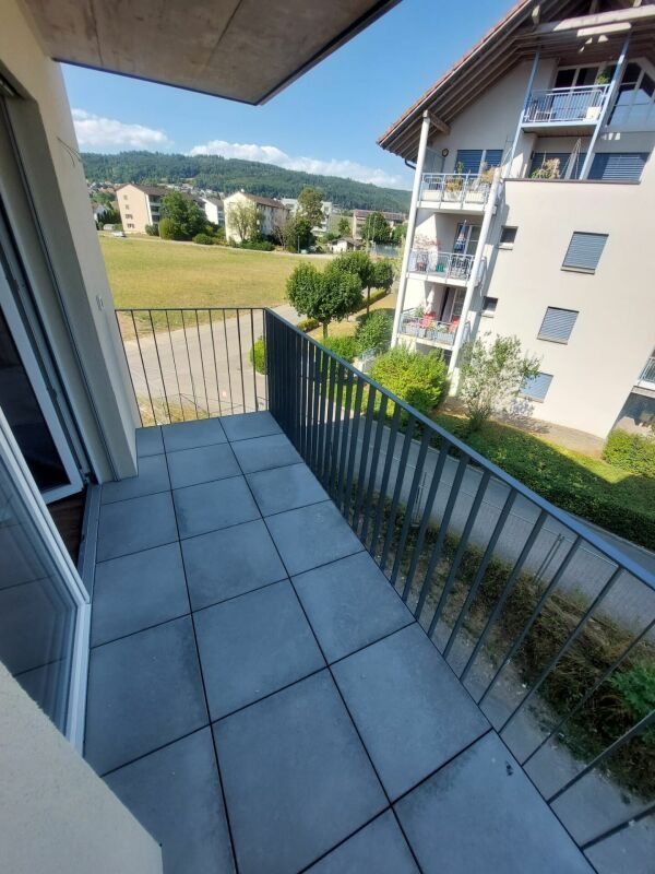 Moderne 1.5-Zimmer-Neubauwohnung mit grosszügigem Balkon - Erstbezug - Bild 4