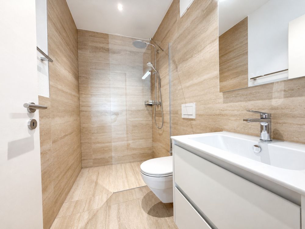 Erstvermietung: Moderne 4.5-Zimmer-Neubau-Wohnung mit Terrasse und schöner Aussicht in Trimbach - Bild 9