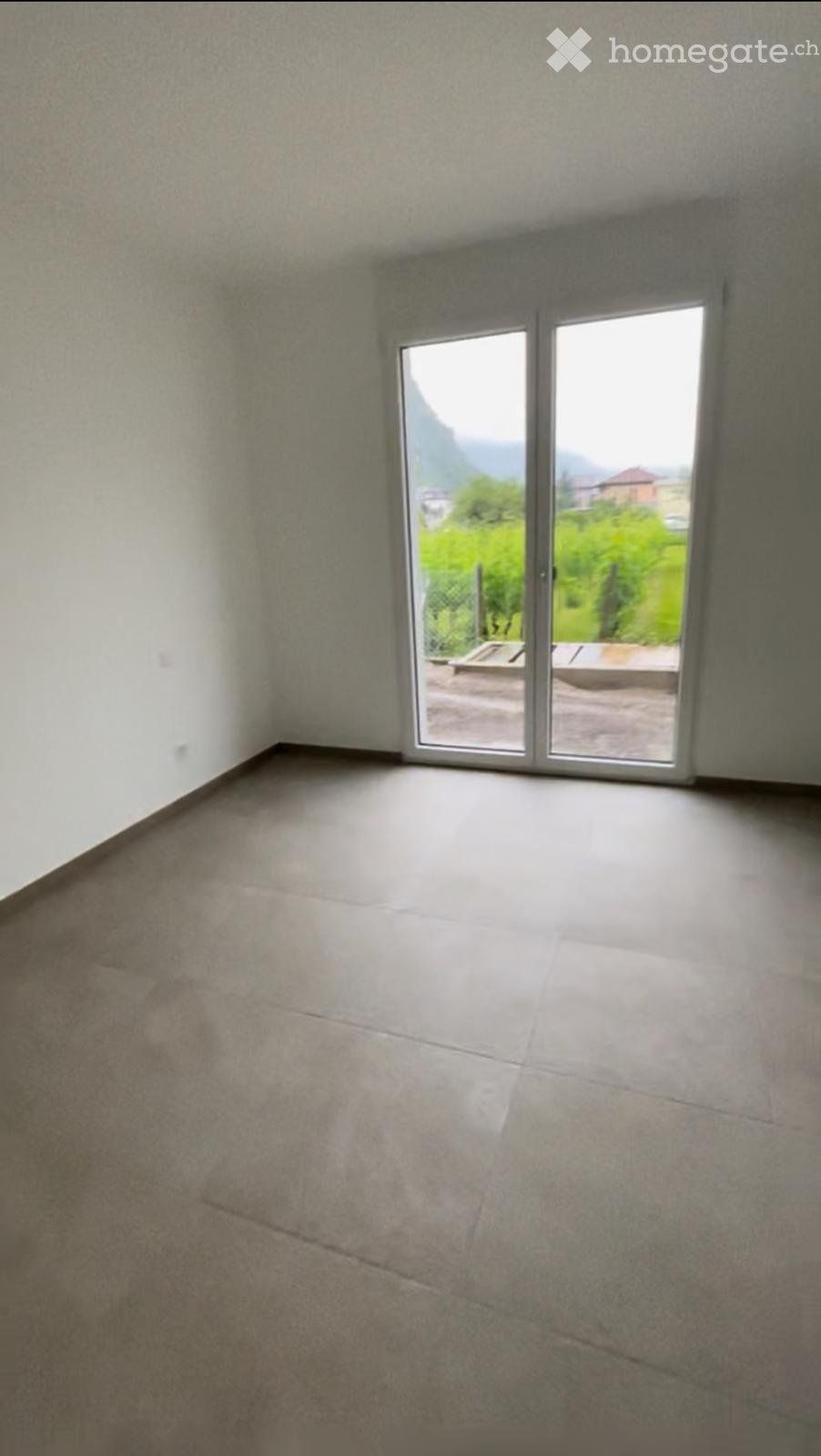 Appartamento 2.5 locali al piano terra con grande giardino e ingresso indipendente a Pollegio - Bild 2