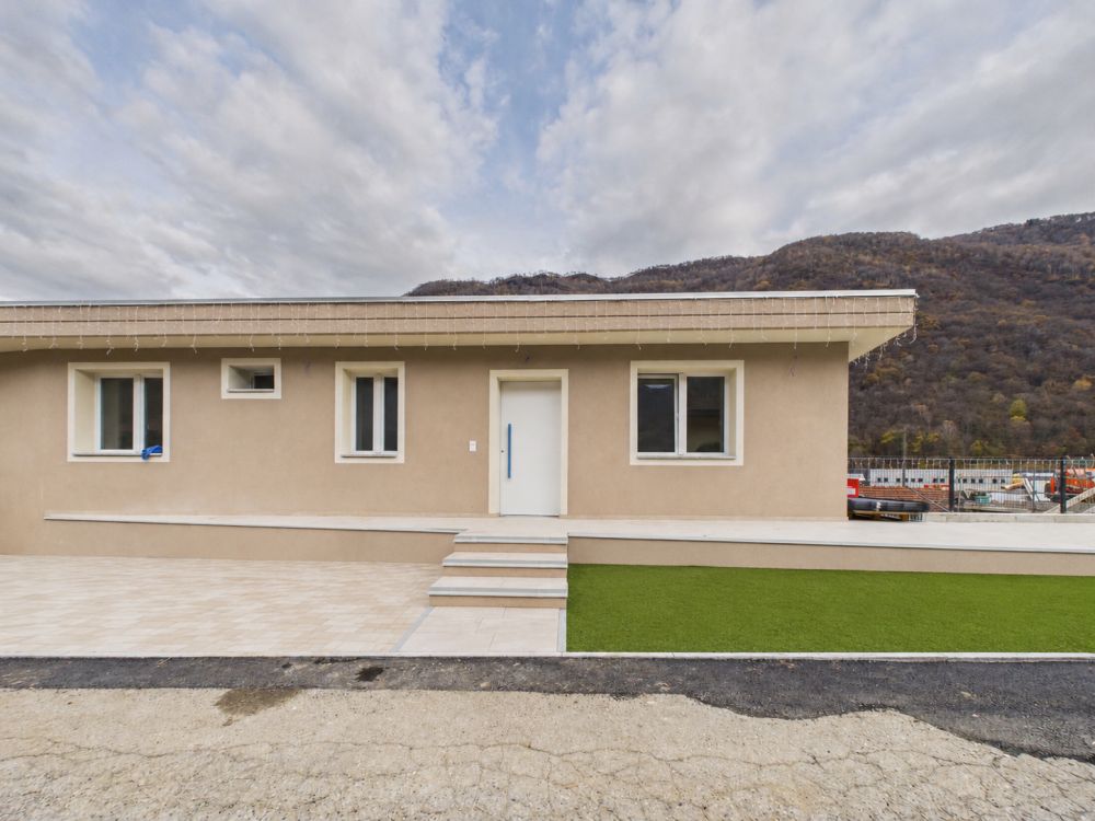 NUOVA COSTRUZIONE: 3,5 LOCALI CON POSTEGGIO INCLUSO,PRIVO DI SPESE CONDOMINIALI - Bild 1