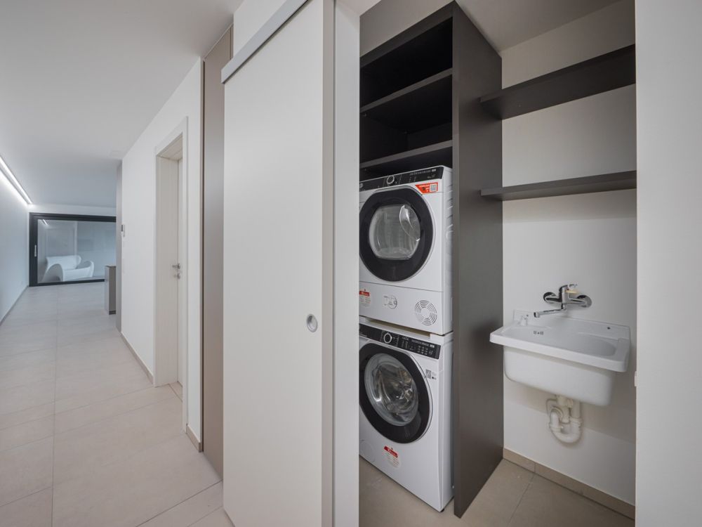 Moderno 2,5 con terrazza subito disponibile anche arredato - Bild 10