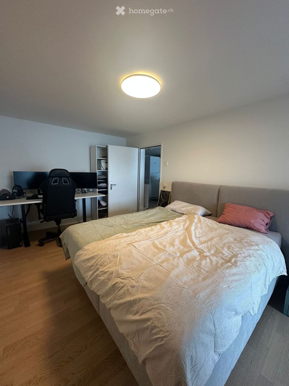 Moderne 2.5-Zimmer-Wohnung mit Seenähe und grossem Südbaldkon in Arbon - Bild 5