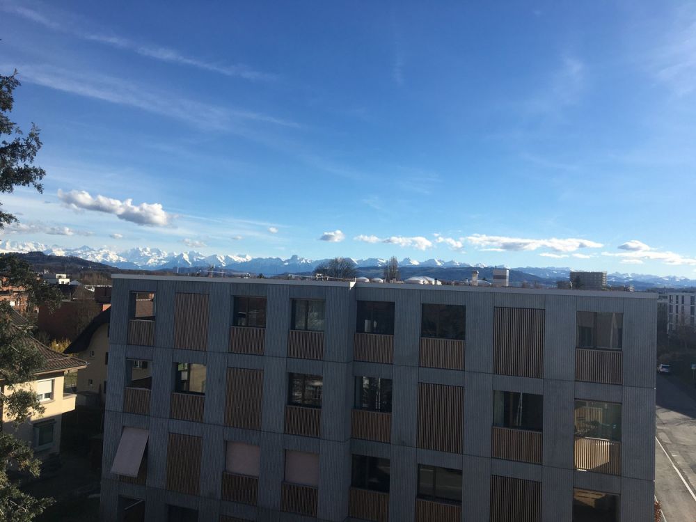 Schöne 2.5-Zimmer-Attikawohnungen - Bild 1