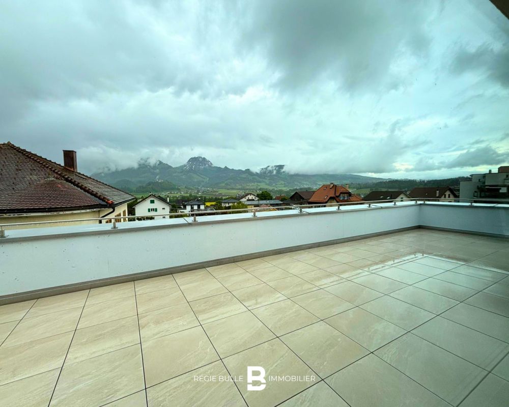 Broc - Magnifique attique de 4.5 pièces neuf à louer - Bild 6