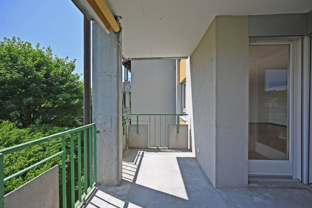 Erstbezug nach Sanierung - Balkon