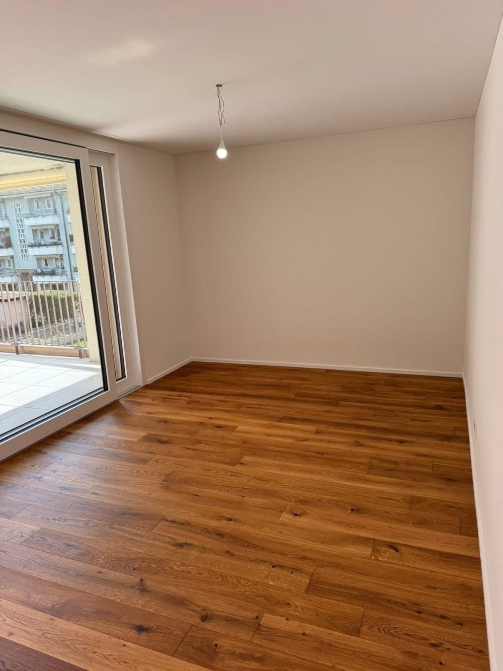 Moderne 3.5-Zimmer-Wohnung mit Balkon in Binningen - Bild 6