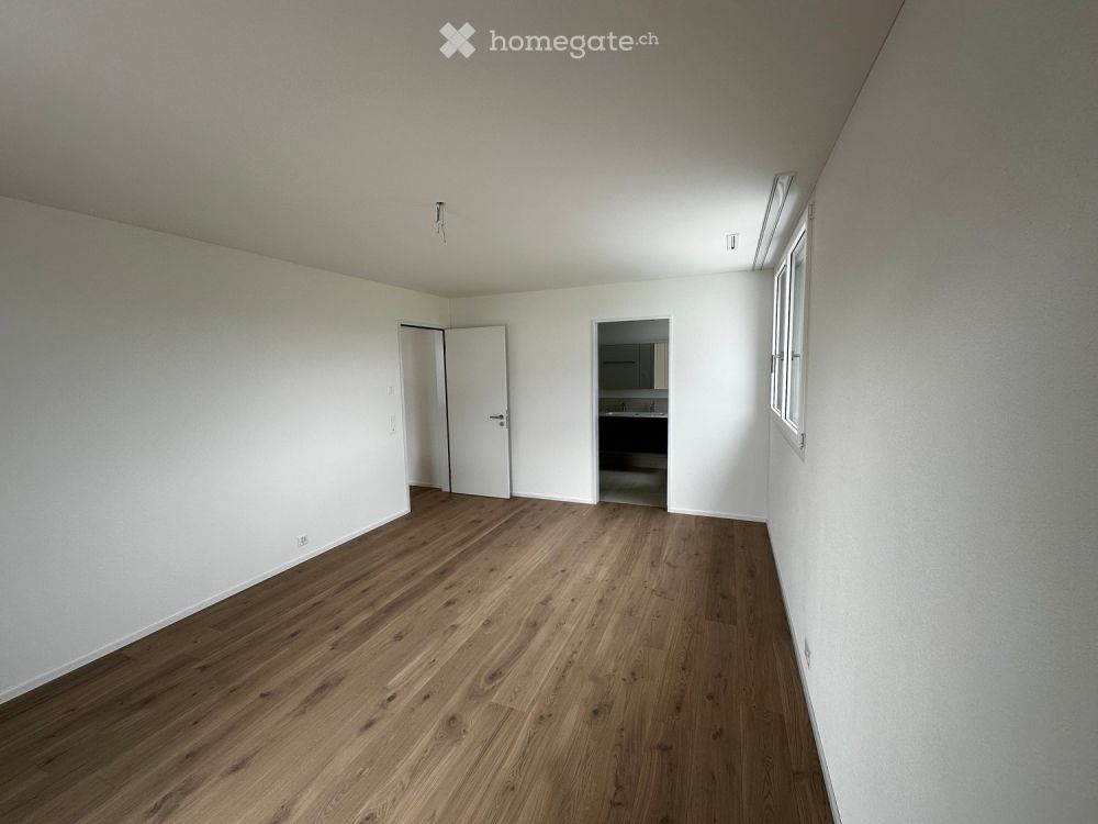 Hochwertige 3.5-Zimmer-Attikawohnung in Tuggen - Bild 4